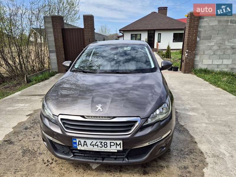 Хэтчбек Peugeot 308 2014 в Киеве