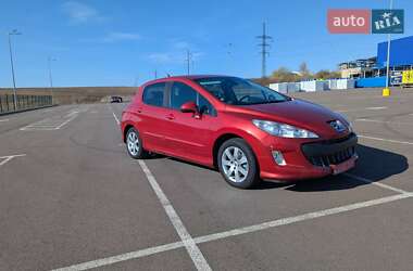 Хэтчбек Peugeot 308 2008 в 