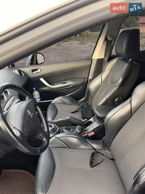 Хетчбек Peugeot 308 2012 в Славуті