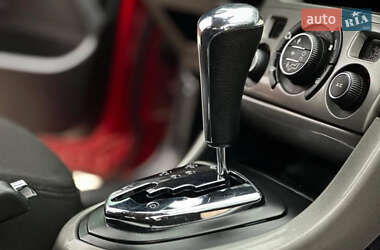 Хэтчбек Peugeot 308 2011 в 