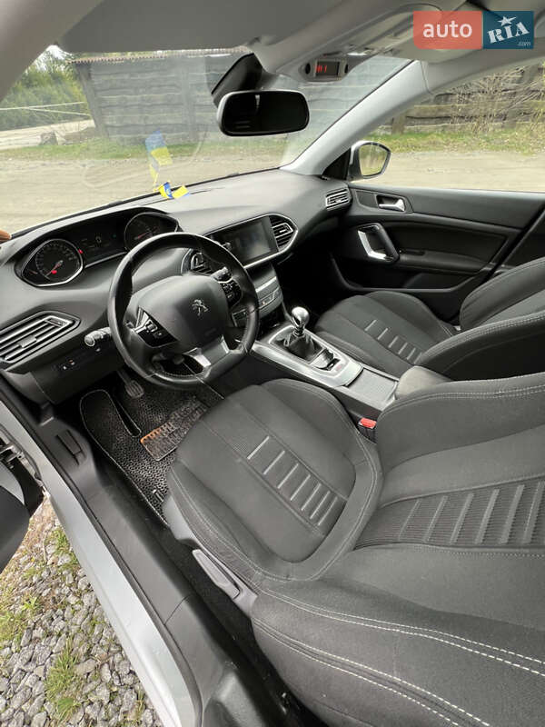 Універсал Peugeot 308 2014 в Києві