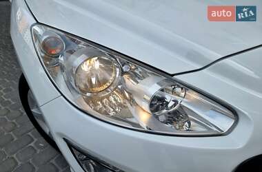 Хэтчбек Peugeot 308 2012 в 