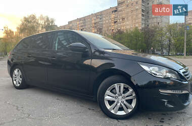 Универсал Peugeot 308 2015 в 
