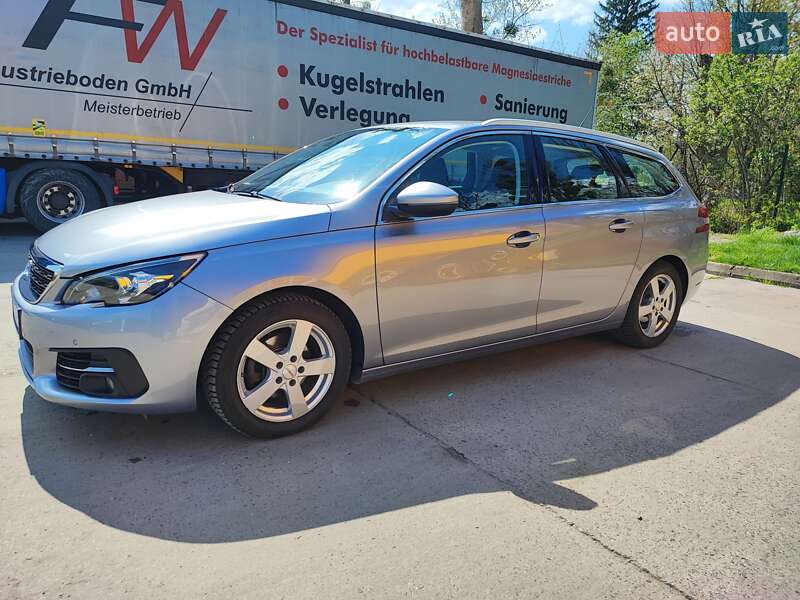 Універсал Peugeot 308 2019 в Стрию
