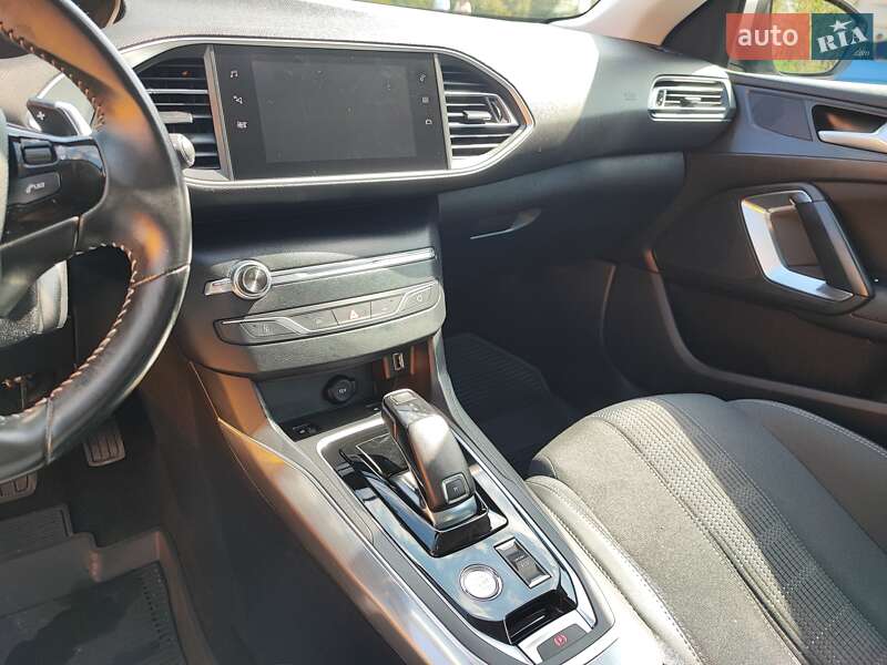 Універсал Peugeot 308 2019 в Стрию