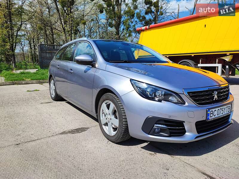 Універсал Peugeot 308 2019 в Стрию