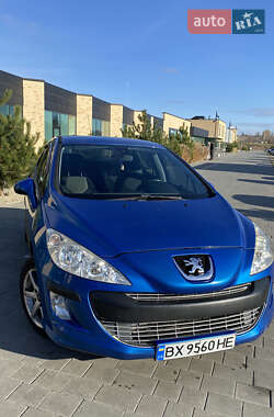 Хэтчбек Peugeot 308 2008 в 