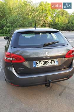 Универсал Peugeot 308 2017 в 