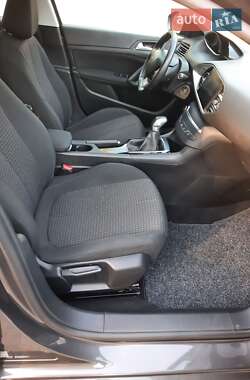 Универсал Peugeot 308 2017 в 