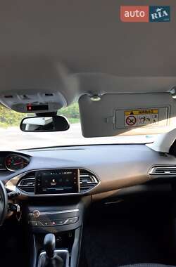Универсал Peugeot 308 2017 в 