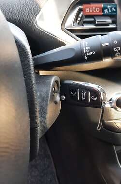 Универсал Peugeot 308 2017 в 