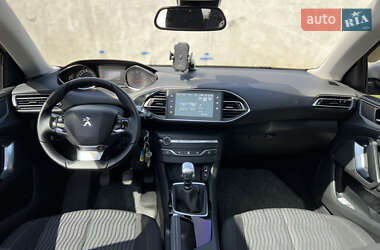 Універсал Peugeot 308 2014 в 