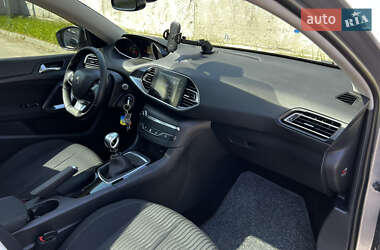 Універсал Peugeot 308 2014 в 