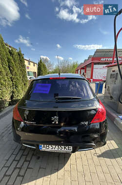Хэтчбек Peugeot 308 2011 в 