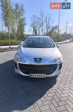 Хетчбек Peugeot 308 2010 в Ірпені