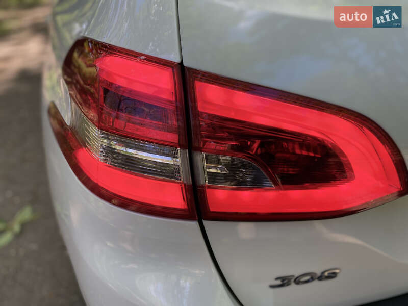 Універсал Peugeot 308 2016 в Нікополі