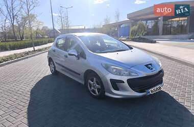 Хетчбек Peugeot 308 2010 в Ірпені