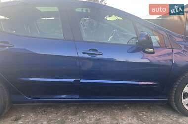 Хэтчбек Peugeot 308 2008 в 