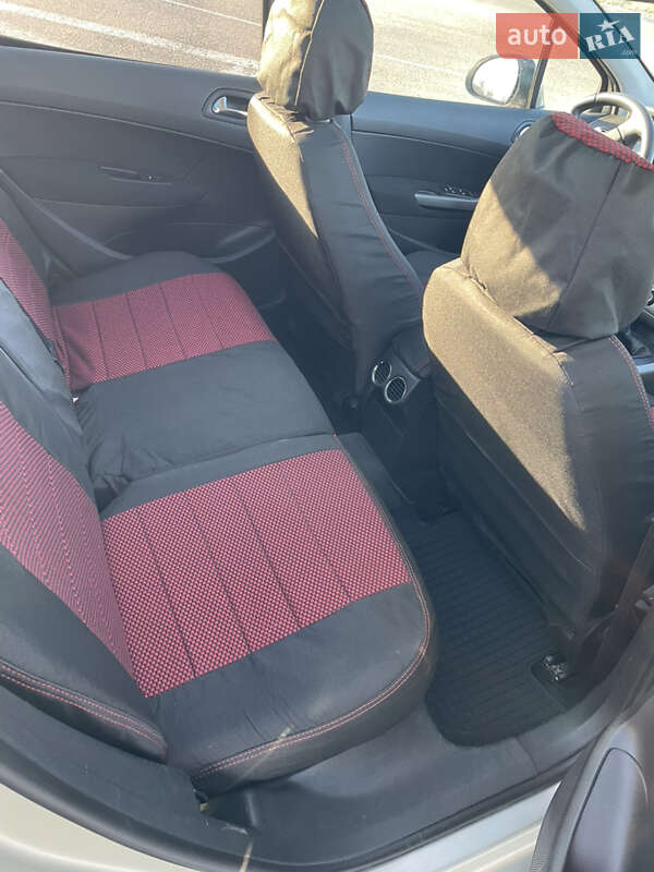 Хэтчбек Peugeot 308 2010 в Харькове