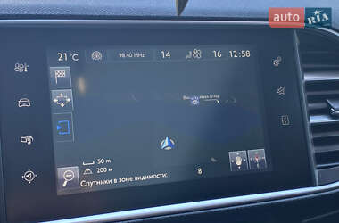 Универсал Peugeot 308 2015 в 