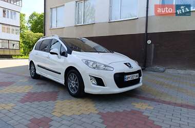 Универсал Peugeot 308 2013 в Звягеле