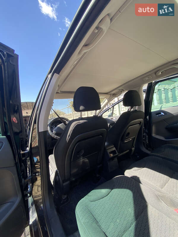 Универсал Peugeot 308 2008 в Лугинах