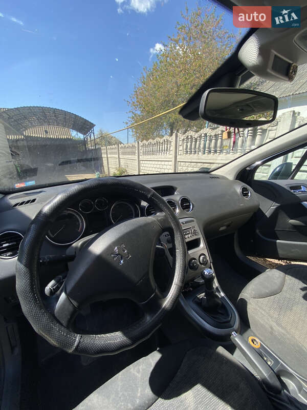 Универсал Peugeot 308 2008 в Лугинах