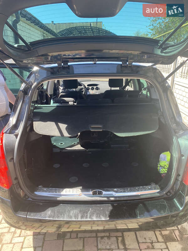 Универсал Peugeot 308 2008 в Лугинах