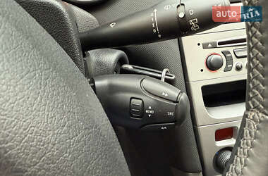 Хэтчбек Peugeot 308 2009 в 