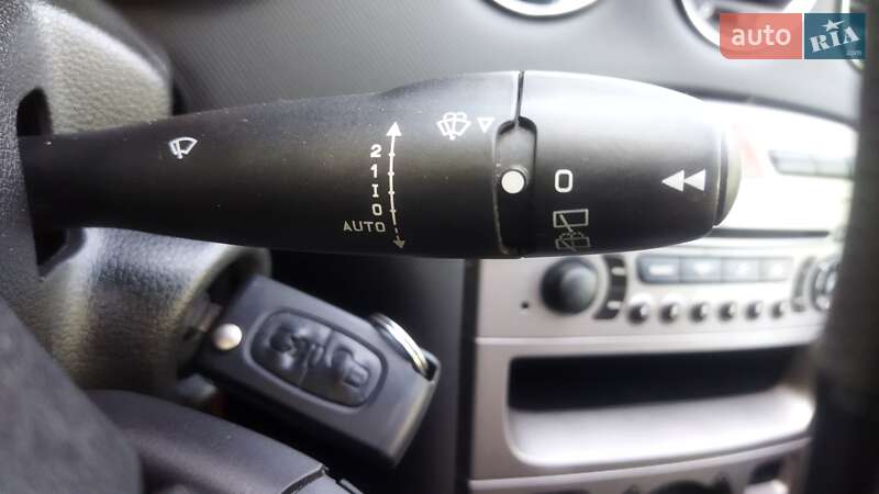 Хэтчбек Peugeot 308 2007 в Староконстантинове