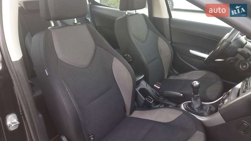 Хэтчбек Peugeot 308 2007 в Староконстантинове
