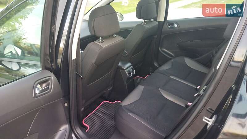 Хэтчбек Peugeot 308 2007 в Староконстантинове