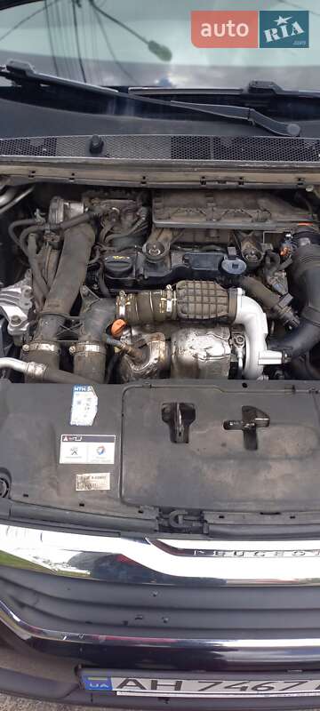 Хэтчбек Peugeot 308 2015 в Киеве