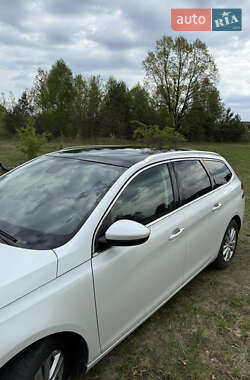 Универсал Peugeot 308 2014 в 