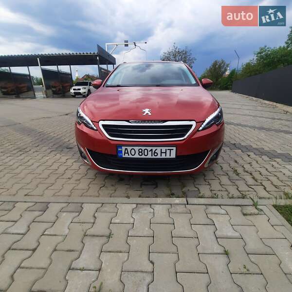 Універсал Peugeot 308 2014 в Білки