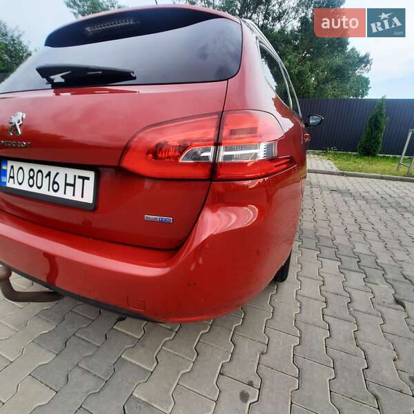 Універсал Peugeot 308 2014 в Білки