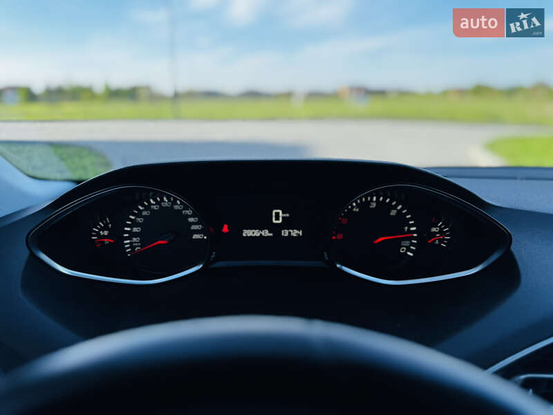 Універсал Peugeot 308 2015 в Здолбуніві