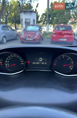 Хетчбек Peugeot 308 2014 в 