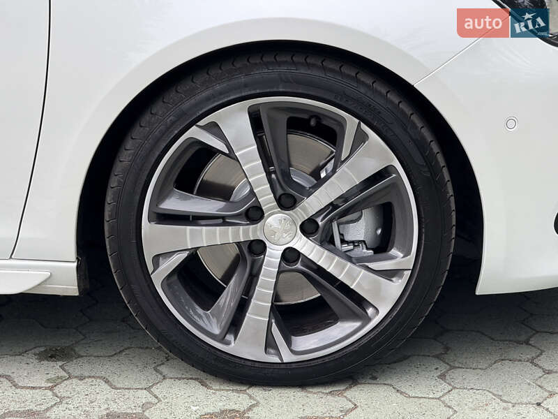 Универсал Peugeot 308 2018 в Дубно