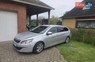 Универсал Peugeot 308 2015 в Умани