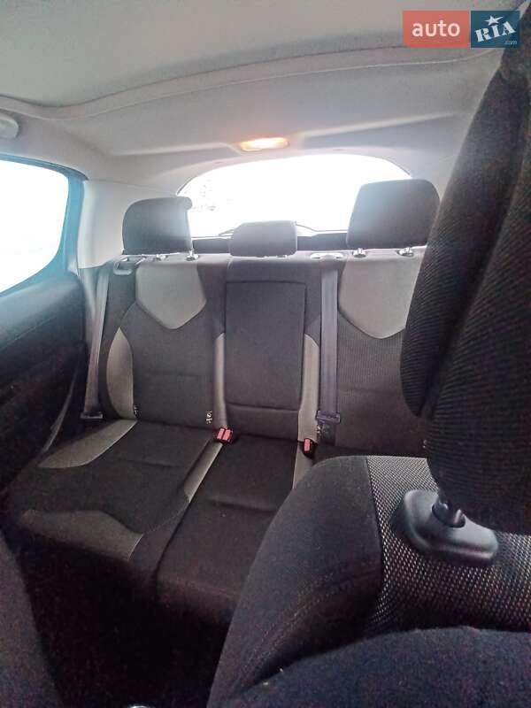 Хэтчбек Peugeot 308 2009 в Малине