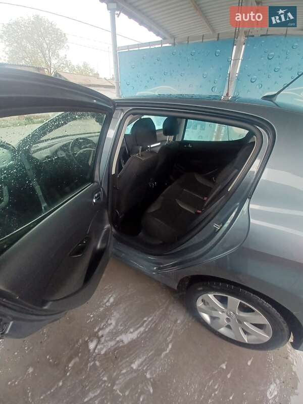 Хэтчбек Peugeot 308 2009 в Малине