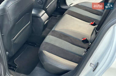 Хэтчбек Peugeot 308 2018 в 