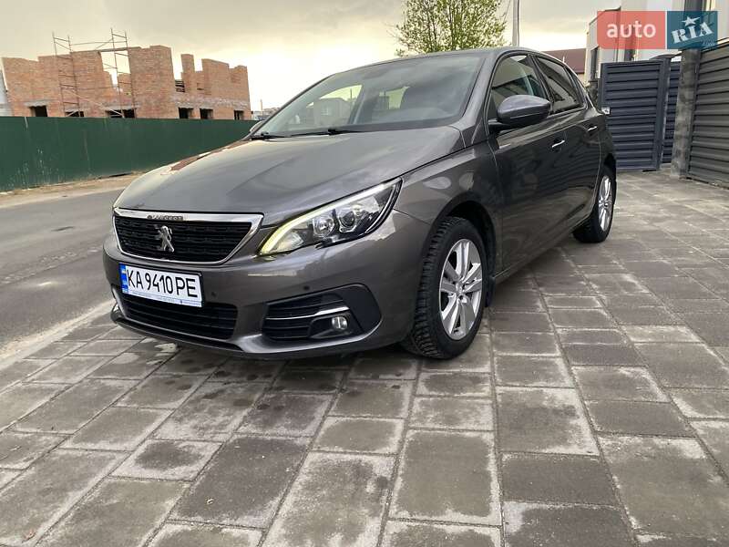 Хетчбек Peugeot 308 2018 в 
