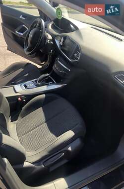 Універсал Peugeot 308 2018 в 