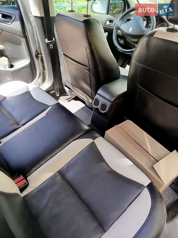 Хетчбек Peugeot 308 2008 в Києві