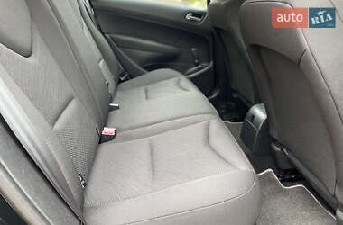 Хэтчбек Peugeot 308 2007 в 