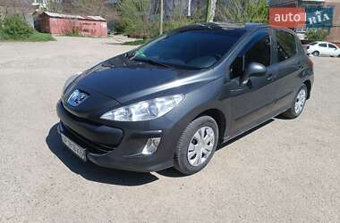 Хетчбек Peugeot 308 2008 в 