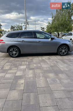 Универсал Peugeot 308 2015 в 