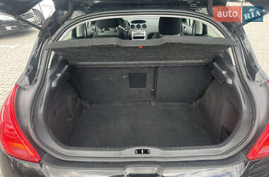 Хэтчбек Peugeot 308 2012 в 
